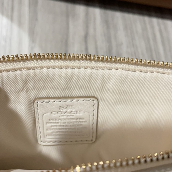 White coach double zip wallet - Picture 3 of 4